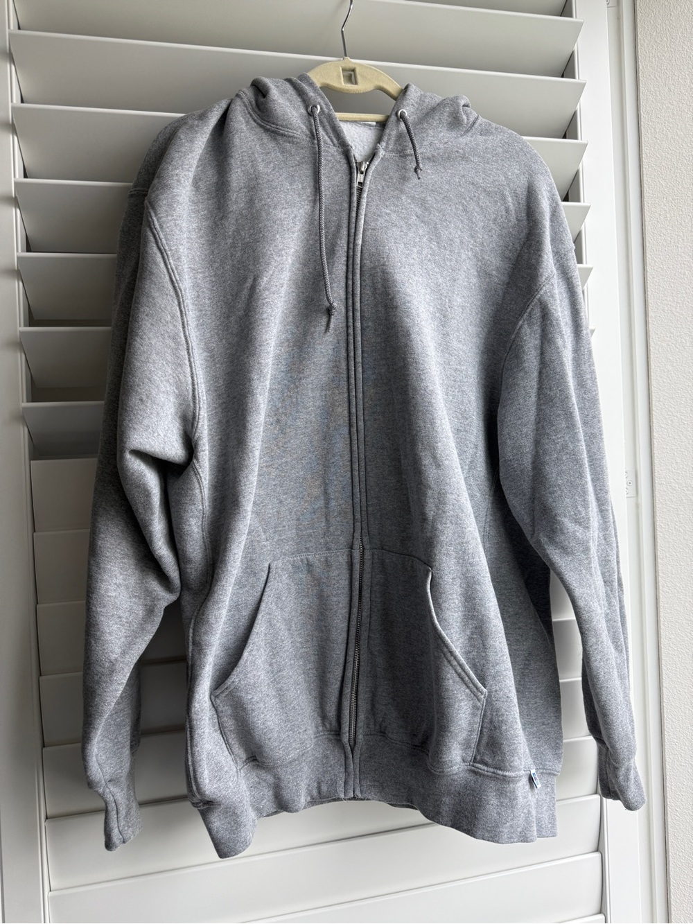 Gray Full-Zip Hooded Sweater - Men